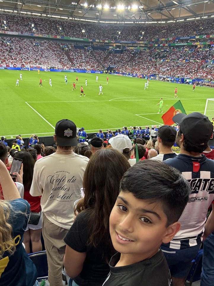 Home veersoccer1